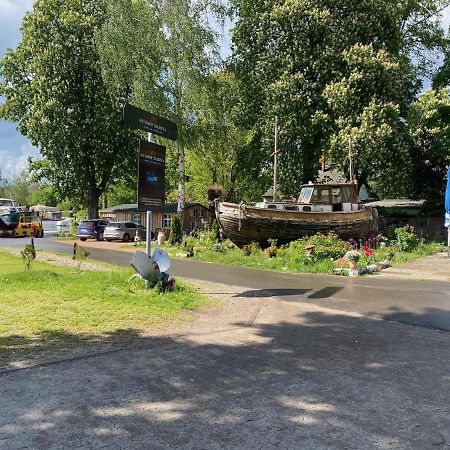 Tiny House Oder Ferienwohnung Auf Der Sunset Marina Berlin Eksteriør billede