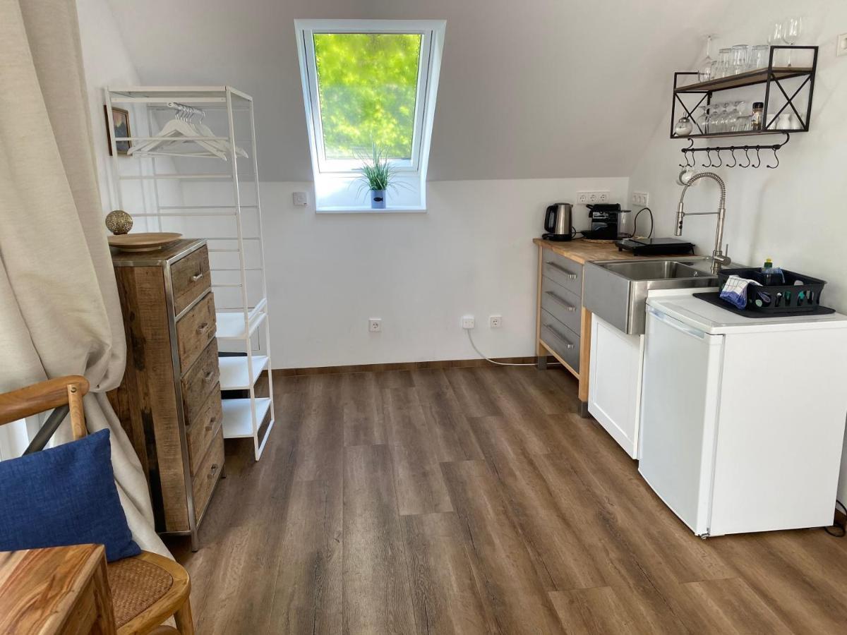 Tiny House Oder Ferienwohnung Auf Der Sunset Marina Berlin Eksteriør billede